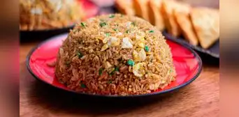 Arroz chaufa: ¿cuál es el origen de este platillo y de la palabra chifa?