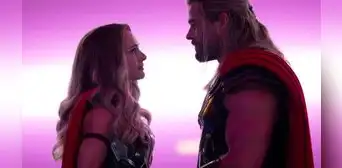 “Thor 4″: Chris Hemsworth y el gesto que tuvo con Natalie Portman previo a la escena del beso