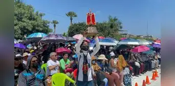 Mujer es devota de la Cruz de Motupe desde hace 70 años Mujer es devota de la Cruz de Motupe desde hace 70 años