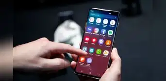 ¿Qué es la actualización de software de tu teléfono y qué puede suceder si no la instalas?