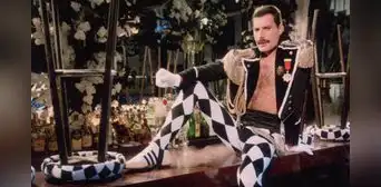 Freddie Mercury: conoce la fiesta de cumpleaños ‘más loca’ que hizo para grabar un icónico videoclip Freddie Mercury: conoce la fiesta de cumpleaños ‘más loca’ que hizo para grabar un icónico videoclip