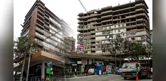 ¿Conoces el inacabado edificio en la av. Benavides en Miraflores? Descubre su infortunada historia