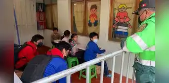 Cusco: policías recolectan libros y juegos didácticos para niños de escasos recursos