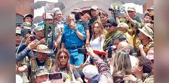 Antauro Humala amenaza fusilar a “los corruptos” y defiende a Edgar Alarcón Antauro Humala amenaza fusilar a “los corruptos” y defiende a Edgar Alarcón