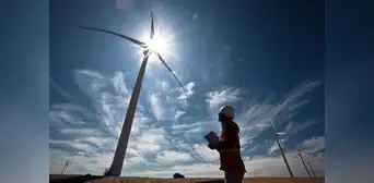 Controversia por norma que encarecería energías renovables en el Perú Controversia por norma que encarecería energías renovables en el Perú