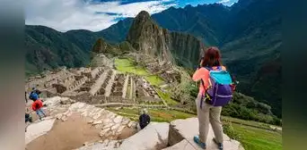 Gobierno aprueba devolución del IGV a los turistas extranjeros Gobierno aprueba devolución del IGV a los turistas extranjeros