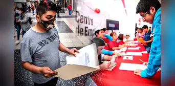 ¿En busca de tu primer trabajo? 5 consejos para optimizar y hacer más atractivo tu currículum vitae