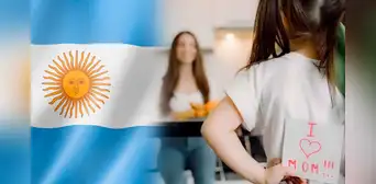 Día de la Madre en Argentina: las frases más lindas para dedicar a mamá en WhatsApp y Facebook