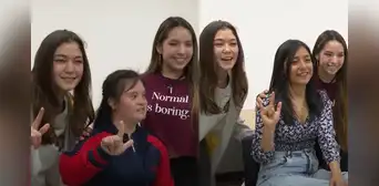 Kyara Villanella y Alondra Huarac orientan a modelos con discapacidad de Inclusión a la Moda 2 Kyara Villanella y Alondra Huarac orientan a modelos con discapacidad de Inclusión a la Moda 2