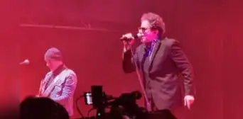 Andrés Calamaro se reencuentra con sus fans en gran concierto en Lima: “Es un honor cantar aquí”