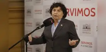 "Creen que somos idiotas": Susel Paredes denuncia intento de reelección encubierta de congresistas "Creen que somos idiotas": Susel Paredes denuncia intento de reelección encubierta de congresistas