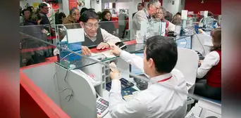 Ejecutivo plantea subir la edad de jubilación anticipada a los 55 años Ejecutivo plantea subir la edad de jubilación anticipada a los 55 años