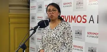 Ruth Luque formaliza denuncia ante Fiscalía por abuso de autoridad de la PNP Ruth Luque formaliza denuncia ante Fiscalía por abuso de autoridad de la PNP