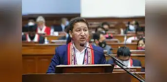 La mitad de congresistas del sur votó en contra del adelanto de elecciones La mitad de congresistas del sur votó en contra del adelanto de elecciones