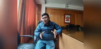 “Los símbolos patrios se deben respetar”: gobernador de Puno tras anuncio de no permitir izar la bandera “Los símbolos patrios se deben respetar”: gobernador de Puno tras anuncio de no permitir izar la bandera