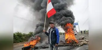 FF.AA y PNP exhortan a desbloquear carreteras pacíficamente o actuarán en "defensa de la legalidad"