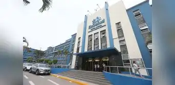 Si me quedo sin trabajo, ¿me puedo seguir atendiendo en el seguro social de salud?