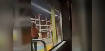 Hacen bajar a pasajeros en estación del Metropolitano por manifestaciones
