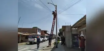 Tumbes: denuncian que joven sufrió graves quemaduras tras pisar cable de luz Tumbes: denuncian que joven sufrió graves quemaduras tras pisar cable de luz