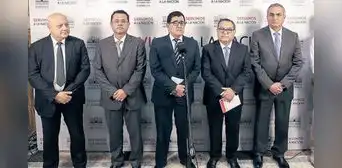 Congreso y Poder Ejecutivo: se aferran a quedarse en el poder hasta el 2024 Congreso y Poder Ejecutivo: se aferran a quedarse en el poder hasta el 2024