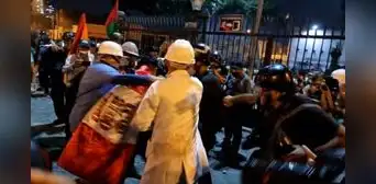 Joven es herido en la cabeza con un perdigón durante los enfrentamientos entre los manifestantes y la PNP