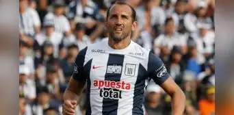 Hernán Barcos criticó continuas postergaciones de la Liga 1: "Acá parece que es normal"