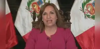 Dina Boluarte plantea reforma total de la Constitución de 1993