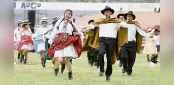 Más fiestas se suspenden en las regiones debido a las protestas