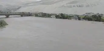 Río Ocoña en Arequipa cerca del desborde por fuertes lluvias