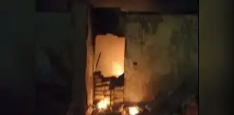Chimbote: queman casa cuando indigente dormía adentro Chimbote: queman casa cuando indigente dormía adentro