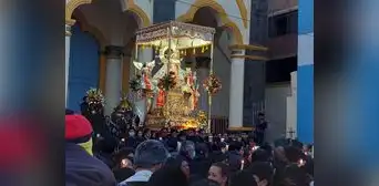 Virgen de la Candelaria se reencuentra con sus fieles en medio del dolor por la crisis política Virgen de la Candelaria se reencuentra con sus fieles en medio del dolor por la crisis política