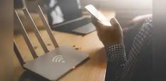 ¿El Wi-Fi no llega a toda tu casa? Así podrás arreglarlo sin comprar un repetidor ¿El Wi-Fi no llega a toda tu casa? Así podrás arreglarlo sin comprar un repetidor