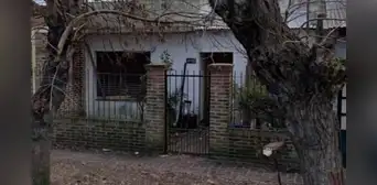 Se van de vacaciones por un mes y al volver encuentran a una familia viviendo en su casa Se van de vacaciones por un mes y al volver encuentran a una familia viviendo en su casa