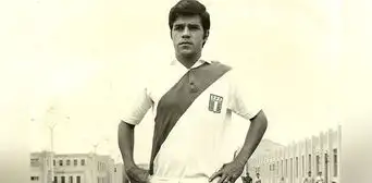 Falleció José del Castillo, tetracampeón con Cristal y mundialista con la selección peruana Falleció José del Castillo, tetracampeón con Cristal y mundialista con la selección peruana