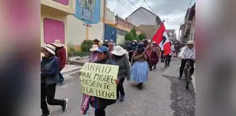 Manifestantes se pronuncian por protestas en Puno: “Nos quejamos por el desentendimiento de las autoridades” Manifestantes se pronuncian por protestas en Puno: “Nos quejamos por el desentendimiento de las autoridades”