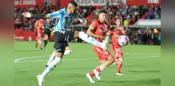 ¡Dura derrota! Racing cayó 0-1 ante Argentinos Juniors por la Liga Profesional Argentina ¡Dura derrota! Racing cayó 0-1 ante Argentinos Juniors por la Liga Profesional Argentina