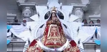 La Libertad: hace 38 años Juan Pablo II coronó a la Virgen de la Puerta como Reina de la Paz Mundial