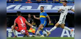 Boca empató ante Central Córdova: los xeneizes decepcionaron y se salvaron gracias a Romero Boca empató ante Central Córdova: los xeneizes decepcionaron y se salvaron gracias a Romero