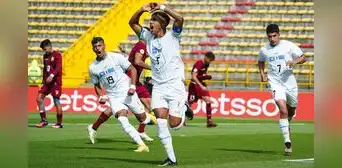 Uruguay clasificó al Mundial tras golear 4-1 a Venezuela por el Sudamericano sub-20