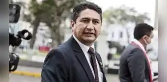 Vladimir Cerrón es condenado a 4 años de prisión efectiva por colusión