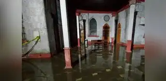 Ambientes del Hospital Goyeneche quedaron inundados tras intensa lluvia en Arequipa Ambientes del Hospital Goyeneche quedaron inundados tras intensa lluvia en Arequipa