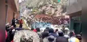 Comuneros rechazan la presencia de militares del Ejército en Puno: “El pueblo unido jamás será vencido”