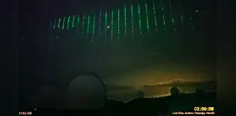 Confirman que unos rayos láser vistos en Hawái provienen del espacio Confirman que unos rayos láser vistos en Hawái provienen del espacio