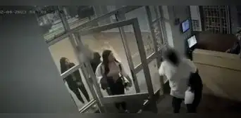 Lince: pepean a 2 amigos, les roban el auto y ahora son extorsionados Lince: pepean a 2 amigos, les roban el auto y ahora son extorsionados