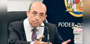 Juez Víctor Zúñiga arroja un salvavidas al fiscal Pérez para rescatar el caso Cócteles Juez Víctor Zúñiga arroja un salvavidas al fiscal Pérez para rescatar el caso Cócteles