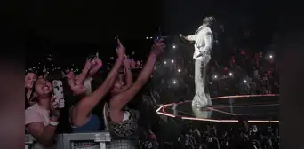 "Con permiso de todas, un beso": el amor conquistó Lima con la llegada del 'Rey de la Bachata', Romeo Santos