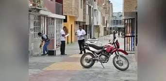 Sicarios acribillan a abogado en la puerta de su vivienda en Lambayeque Sicarios acribillan a abogado en la puerta de su vivienda en Lambayeque