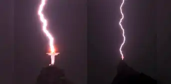 Fotógrafo captó el momento en que un rayo impactó en la cabeza del Cristo Redentor Fotógrafo captó el momento en que un rayo impactó en la cabeza del Cristo Redentor