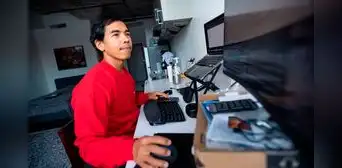En 5% crece el número de peruanos que trabajan y estudian, según Bumeran En 5% crece el número de peruanos que trabajan y estudian, según Bumeran