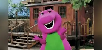 Barney regresa con nuevo aspecto y fans explotan en redes sociales Barney regresa con nuevo aspecto y fans explotan en redes sociales